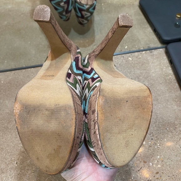 Cute platform heels - Picture 2 of 2